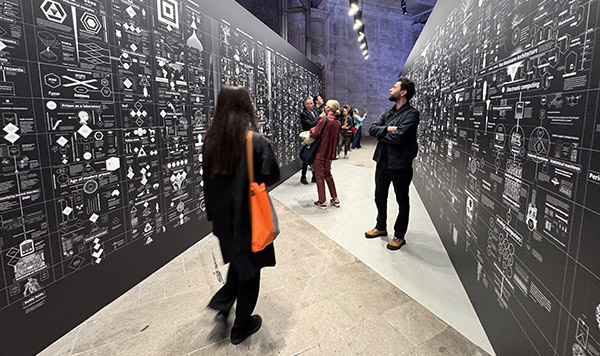 calculating empires image